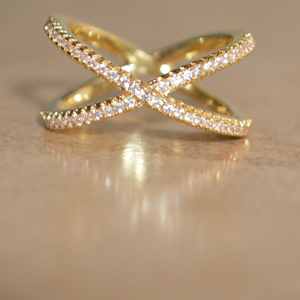 Brand New Gold CZ Criss Cross X Ring - Picture 7 of 7